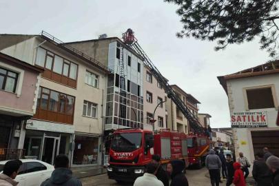 Refahiye’de tarihi lokantada baca yangını paniğe neden oldu