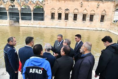 Şanlıurfa’da Vali Şıldak Balıklıgöl’de incelemelerde bulundu