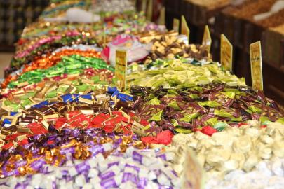 Şeker, ağız florasını bozarak çürüğü hızlandırıyor!