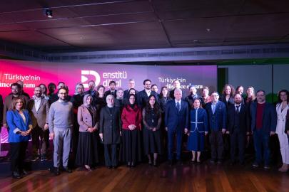 Sosyal bilimler alanında içeriklerin yer aldığı Enstitü Dijital tanıtıldı