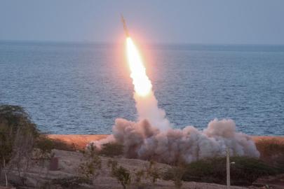 Trump'ın açıklamasının ardından İsrail, İran'a saldırdı