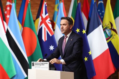 Türkiye nükleer enerji vizyonunu Paris’te anlattı