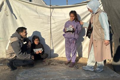 Yetimler Vakfı Gazze'de sıcak yemek desteğini sürdürüyor
