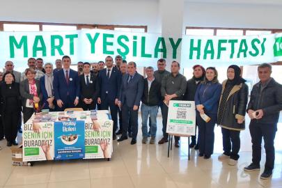 Yüreğir Kaymakamlığında Yeşilay Haftası standı açıldı