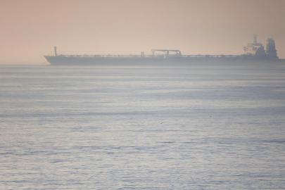 ABD İran petrolü taşıyan gemiye el koydu: Trump'tan vurun talimatı