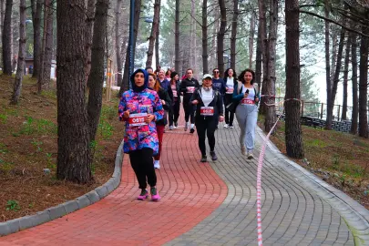 'Bahar Koşusu' Sapanca’da renkli görüntülere sahne oldu