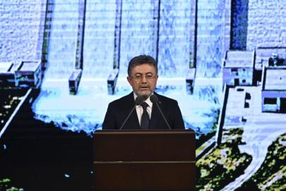 Bakan Yumaklı: Kapalı borulu sulama sistemleriyle 10 milyar metreküp tasarruf sağlıyoruz