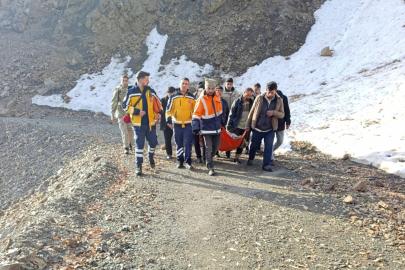 Batman'da heyelana rağmen kanamalı gebe için seferberlik
