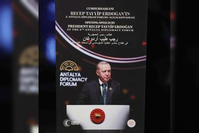 Cumhurbaşkanı Erdoğan'ın ADF'deki konuşması 3 dilde kitaplaştırıldı