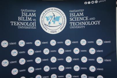 Doç. Dr. Atik: Yapay zekada risk, teknolojinin kendisinden ziyade kontrol ve yönetişim eksikliğidir