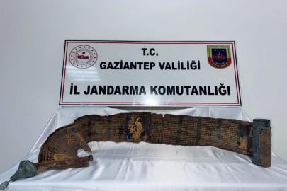 Gaziantep'te el yazması tarihi eser ele geçirildi