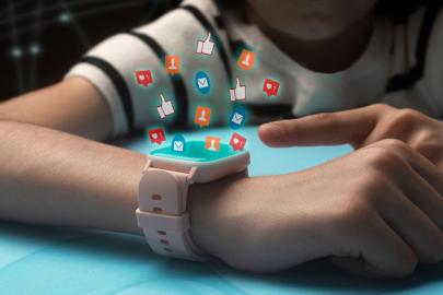 İngiltere Başbakanı, sosyal medya şirketlerine çocuk güvenliği için baskıyı artırıyor