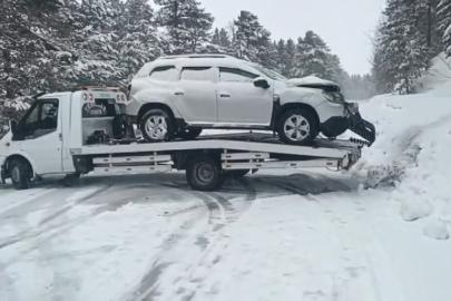 Kars’ta kar yağışı kazaya neden oldu:  Kazda 1 kişi yaralandı