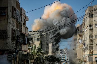 Katil İsrail'in Gazze'ye son 48 saatte düzenlediği saldırılarda 16 kişi hayatını kaybetti