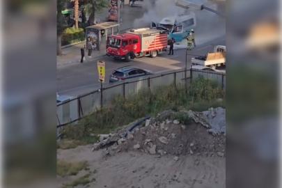 Konak’ta seyir halindeki minibüste yangın