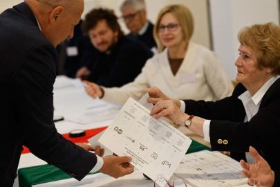 Macaristan sandık başında: Genel seçimler başladı