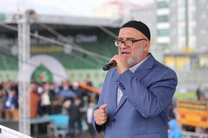 Molla Osman: Vahdet, slogandan ibaret değil; tarihi tefrikaları terk etmeliyiz