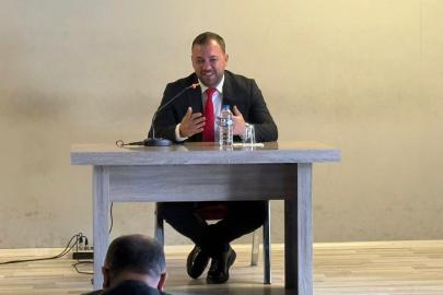 Narman’da LGS ve YKS öğrencilerine motivasyon semineri düzenlendi