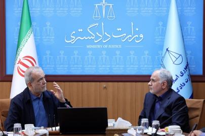 Pezeşkiyan: Tehditlere karşı direniş ve diplomatik yoldan yararlanılmalı