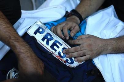 Soykırımcı İsrail, gazetecileri öldürmeye devam ediyor