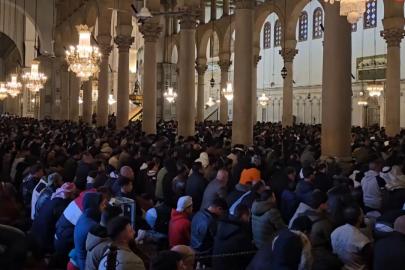 Suriye'deki bayram namazlarında hutbelerden birlik ve beraberlik mesajı verildi