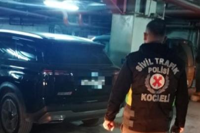 Trafiğe takılmamak için kaldırıma çıkan sürücüye ceza kesildi