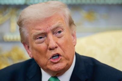 Trump: İran bir türlü işleri yoluna koyamıyor. Nükleer silahsızlanma anlaşması imzalamayı bilmiyorlar