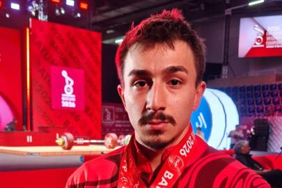 Yusuf Fehmi Genç'ten 2 altın madalya