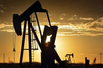 Brent petrolün varili 113,76 dolardan işlem görüyor