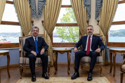 Dışişleri Bakanı Fidan IKBY Başbakanı ile bir araya geldi