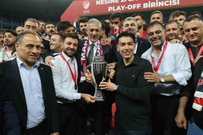 Elazığlı Vali Akkoyun’a ’Babalar sözünü tutar’ jesti