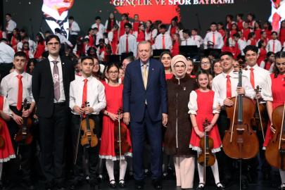 Emine Erdoğan'dan Cumhurbaşkanlığı Çocuk Orkestrası ve Korosu konserine ilişkin paylaşım