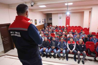Kars’ta üreticilere kırsal kalkınma ve tasarruflu sulama desteği anlatıldı