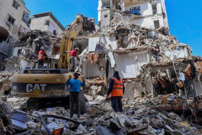 Soykırımcı İsrail ordusu Lübnan'da 3 bin 42 kişiyi öldürdü