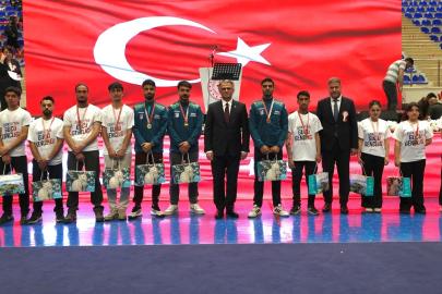 Van’da 19 Mayıs coşkusu