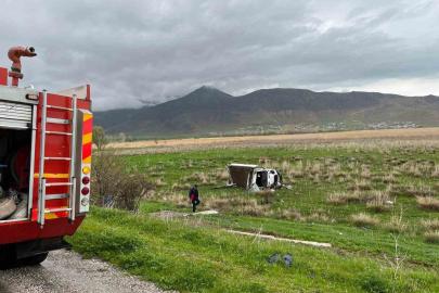 Van’ın Gevaş ilçesinde trafik kazası: 2 yaralı
