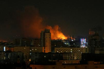 Rusya'dan Kiev'e yoğun hava saldırısı