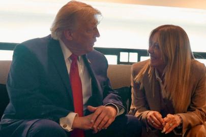 Trump'tan Meloni'ye fotoğraf göndermesi: "Tekrar arkadaş olmak istiyor"