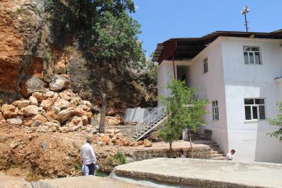 4 aydır kapalı olan tarihi cami için yetkililere çağrı