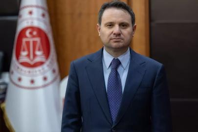 Bakan Gürlek: FETÖ ile mücadelemiz kararlılıkla sürüyor