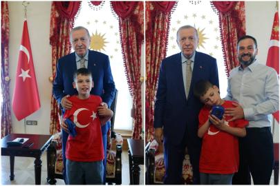 Cumhurbaşkanı Erdoğan, camilerde kek dağıtan otizmli Joshua Harris'i kabul etti