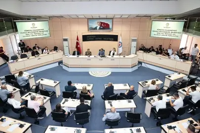 Denizli'de öğrenci ve ailelere üçlü destek paketi