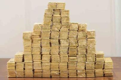 Irak'ta yolsuzluk soruşturmasında 375 kilogram altına el konuldu
