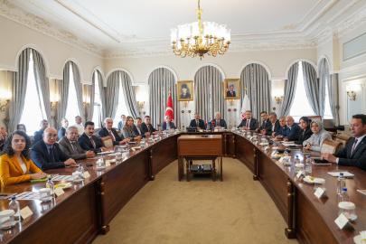 TBMM Araştırma Komisyonu, İstanbul'da güvenli okul ve dijital riskleri değerlendirdi