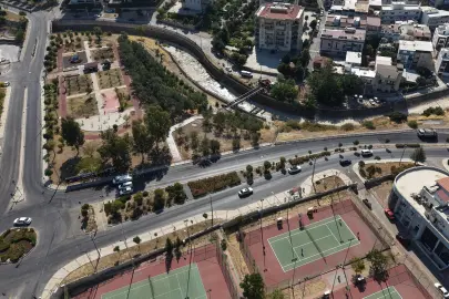 İzmir Karşıyaka'da 10 dakikalık yol 1 dakikaya inecek