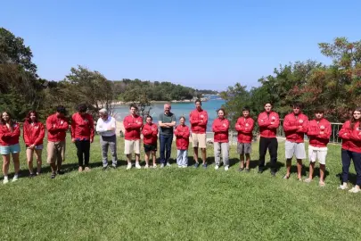 Kocaeli'de Başkan Büyükakın gençlerle ödül kampında buluştu