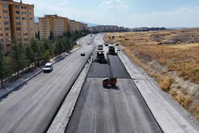 Kütahya’da asfalt çalışmaları sürüyor