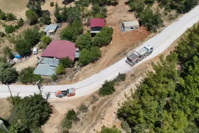 Mersin Büyükşehir, Balandız’da üretici yolunu yeniledi