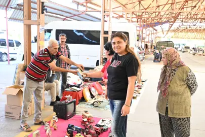 Manisa'da ikinci el eşya pazarı yeni yerinde