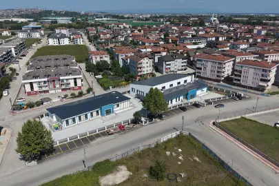Sakarya Arifiye’de Gençlik Merkezi ve Yüzme Havuzu tanıtıldı